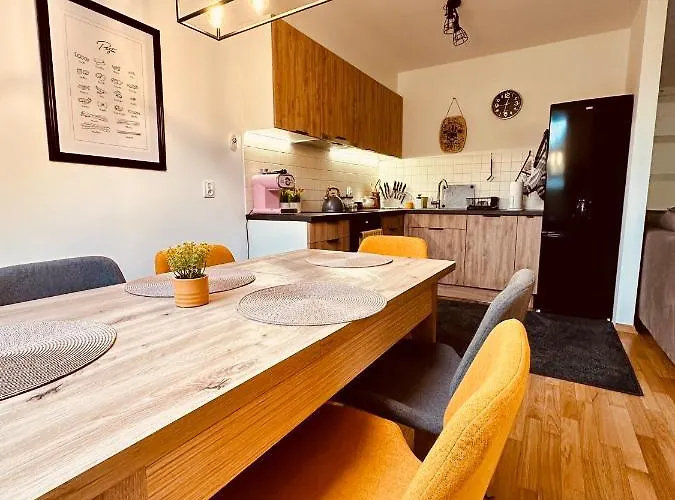 Sniezkowe - Dwupoziomowy Z Garazem Appartement Karpacz