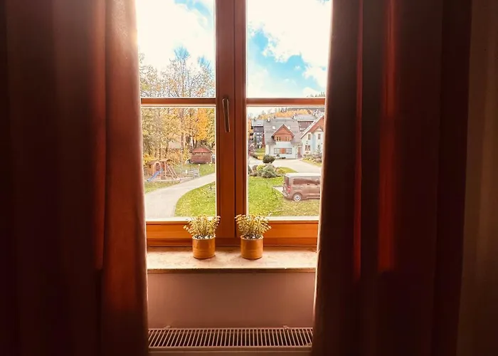 Sniezkowe - Dwupoziomowy Z Garazem Karpacz