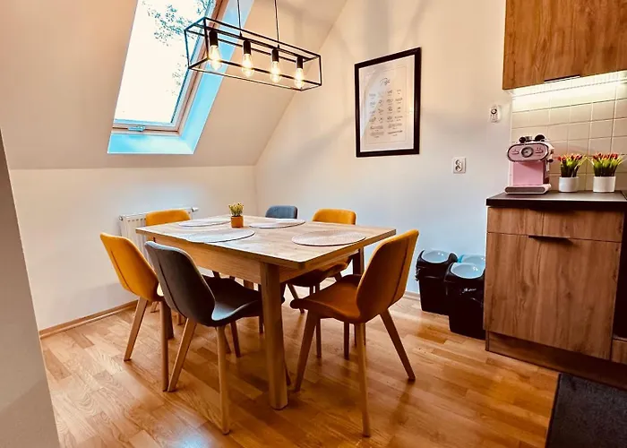 Appartement Sniezkowe - Dwupoziomowy Z Garazem