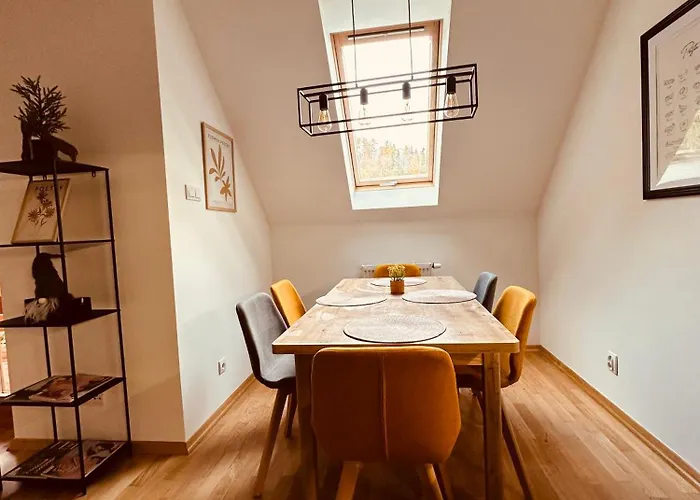 Appartement Sniezkowe - Dwupoziomowy Z Garazem *