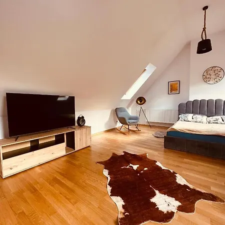 Apartman Sniezkowe - Dwupoziomowy Z Garazem