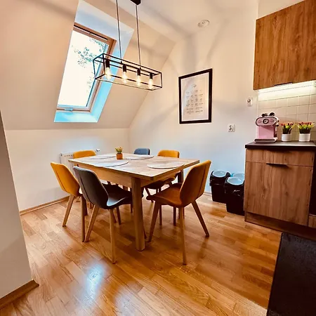 Apartman Sniezkowe - Dwupoziomowy Z Garazem