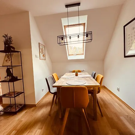 Apartament Sniezkowe - Dwupoziomowy Z Garazem *