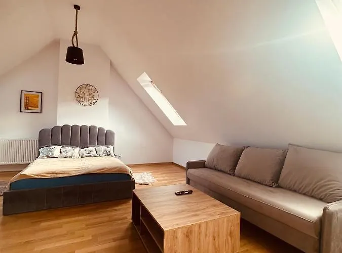 Sniezkowe - Dwupoziomowy Z Garazem Karpacz