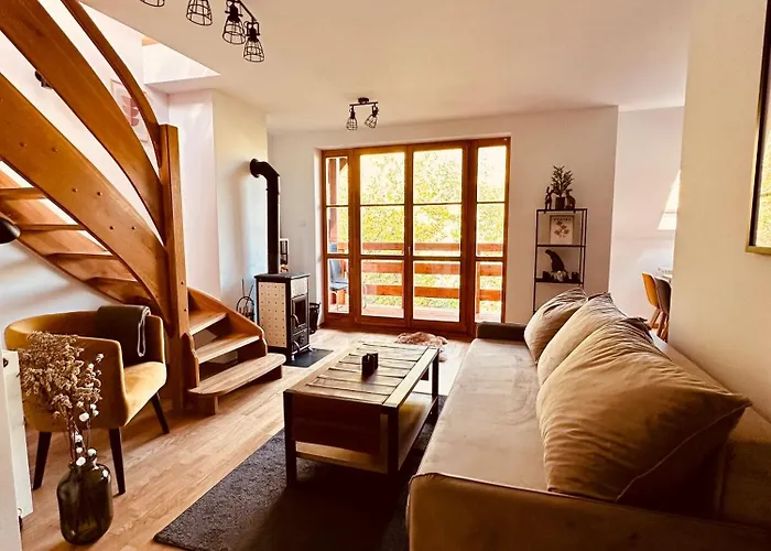 Sniezkowe - Dwupoziomowy Z Garazem